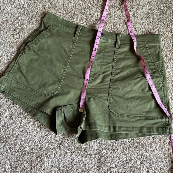 Madewell The Perfect Vintage Fatigue Short Desert Olive
size 33 - Picture 12 of 12